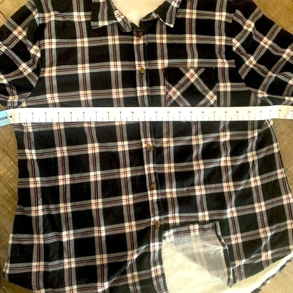 Women's Plaid Fleece Button Down Shirt - Picture 9 of 9